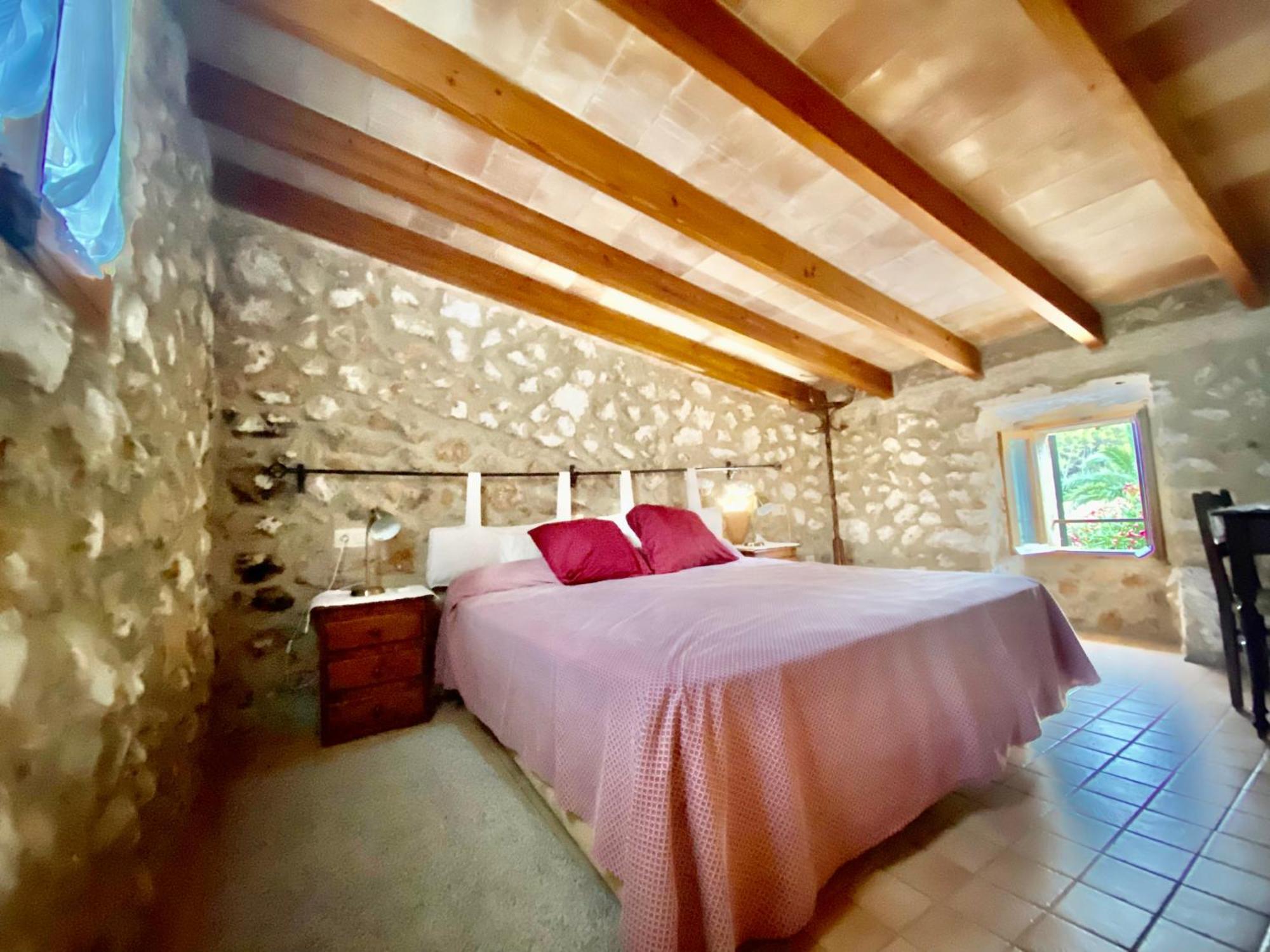 Puerto De Pollensa Villas And Apartments, With Private Mountain Ideal For Runners, Trailers,Near Puerto Pollensa Beach Approximately 5 Minutes Walking, Unique Experience In A Ullal Old Typical Mallorca House With Private Mountain And Near To The Beac Екстериор снимка